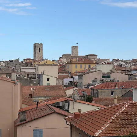 Les Beaux Jours Du Vieil *